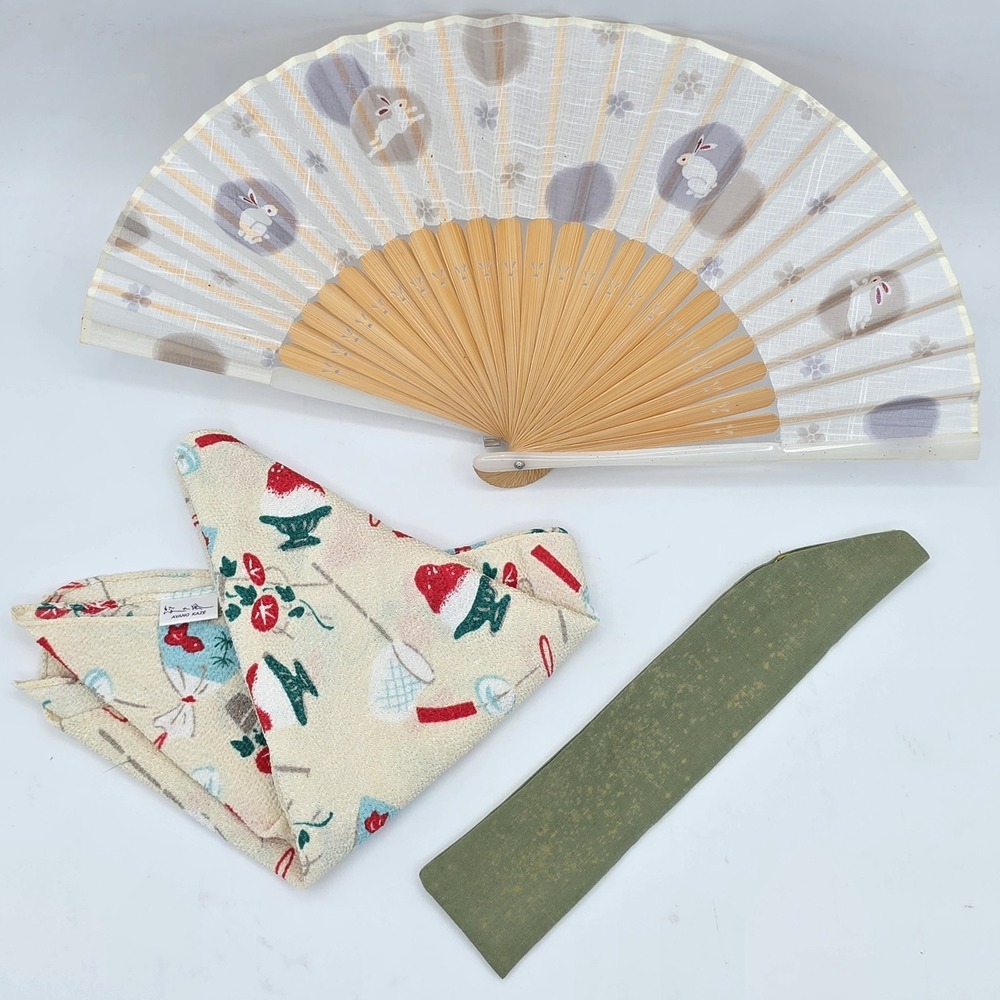 VTG Summer Themed White Bunny and Floral Folding Fan + Sheen Summer Theme Fabric